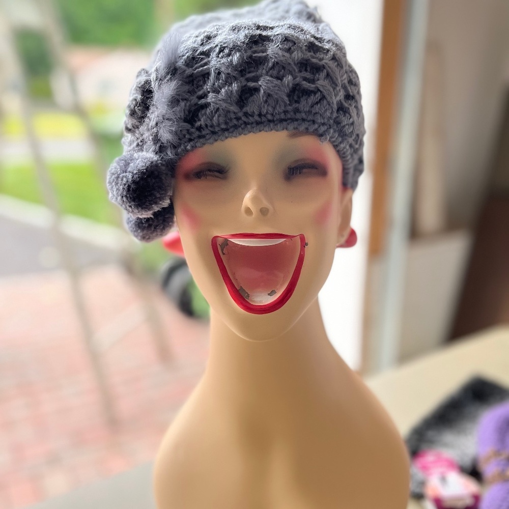 NEW Fashionable hats and faux fur headbands (4)